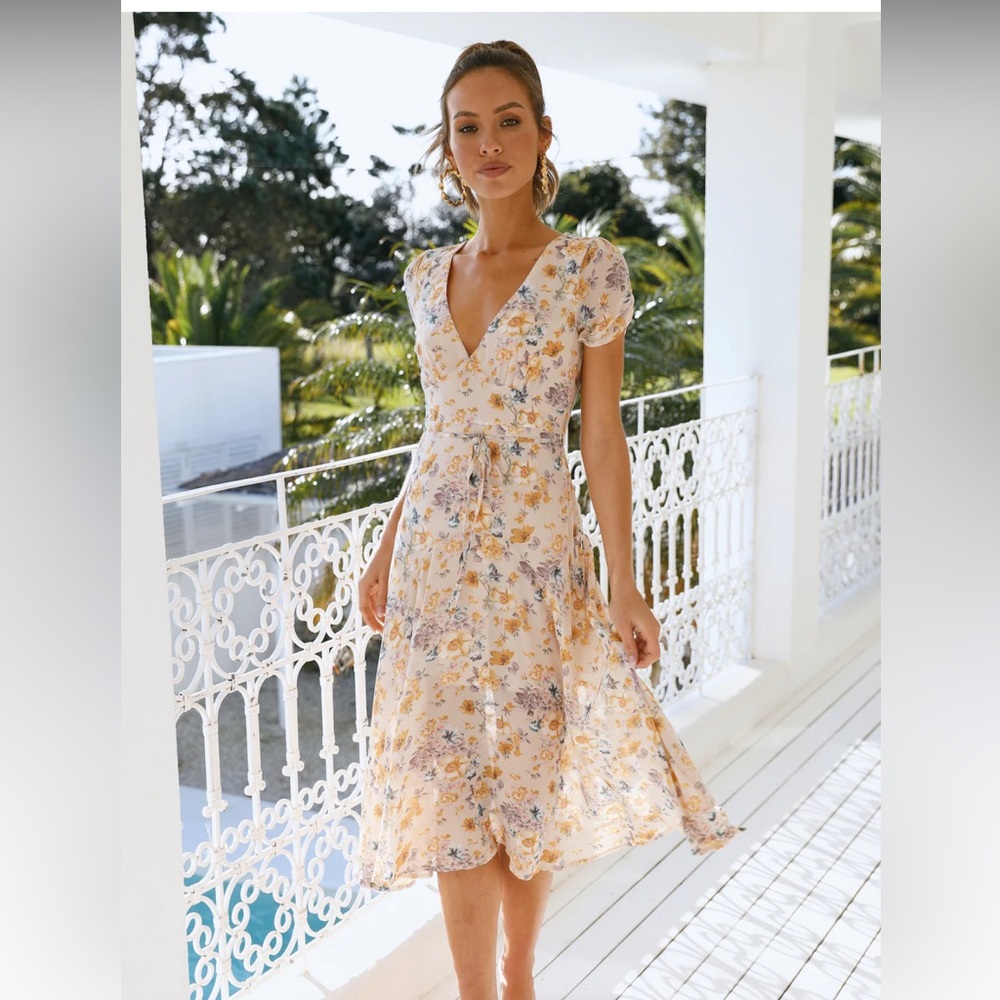 Hello molly midi dress brand new with tags